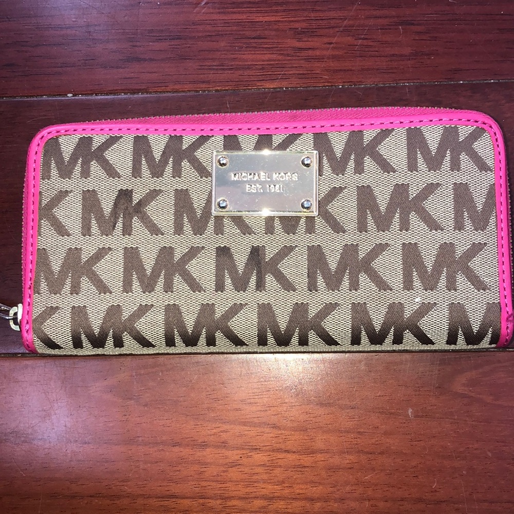 Michael Kors wallet